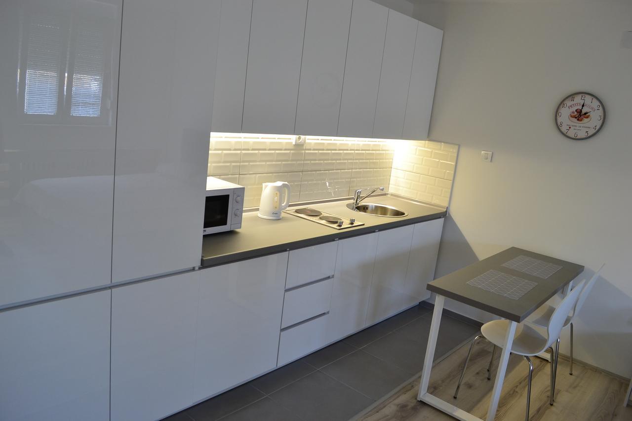 Lazarus Studio Apartment Skopje Esterno foto