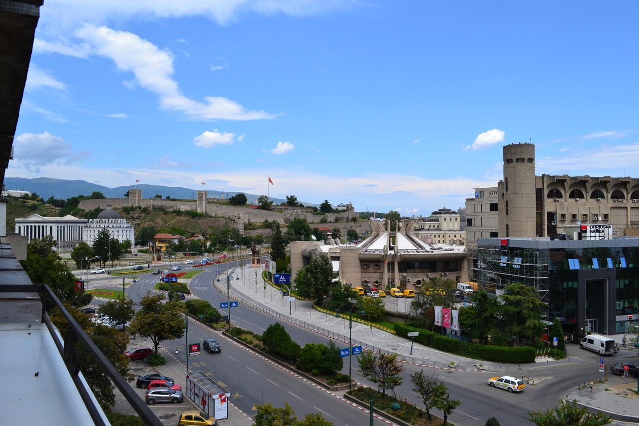 Lazarus Studio Apartment Skopje Esterno foto