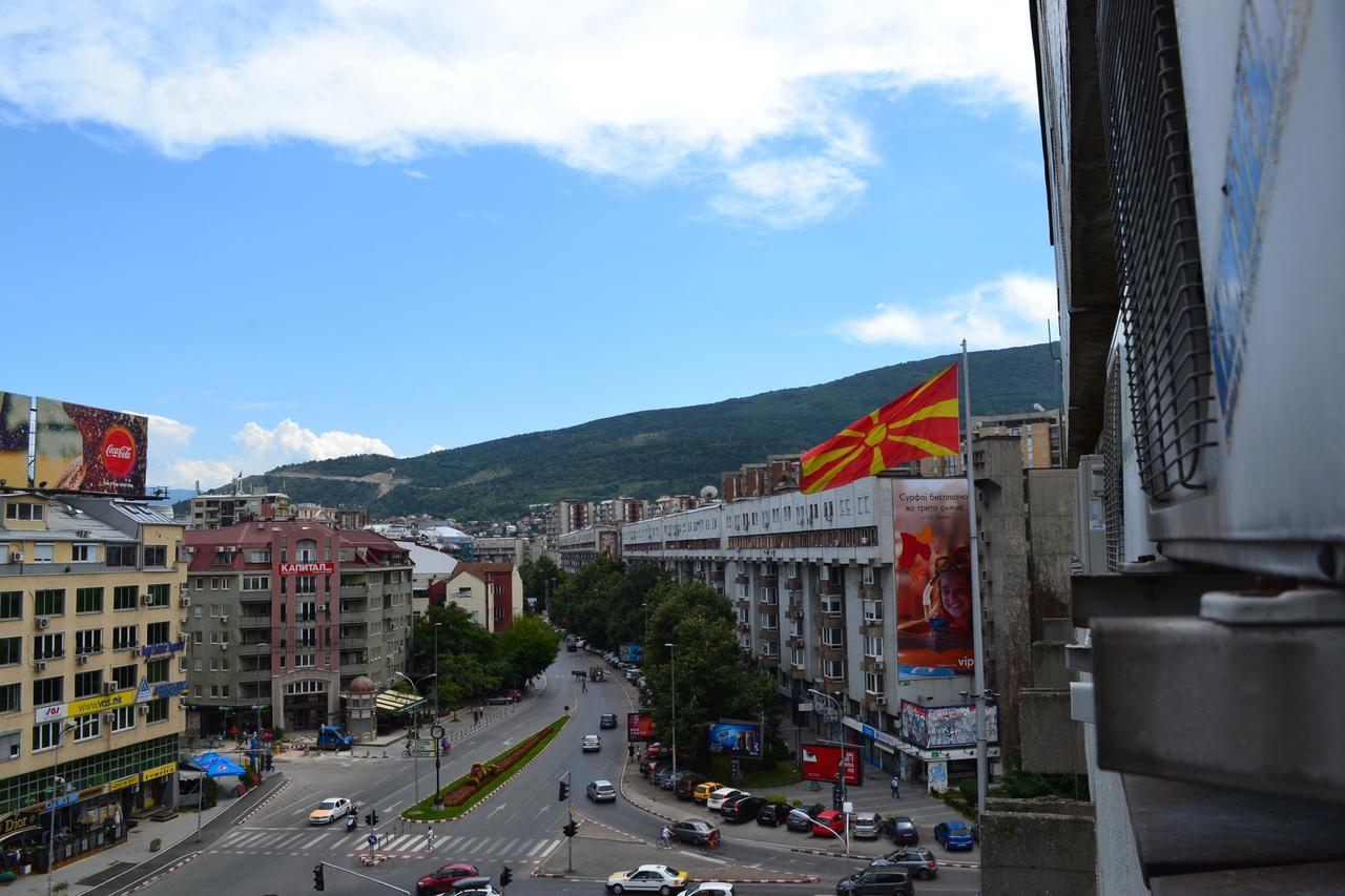 Lazarus Studio Apartment Skopje Esterno foto